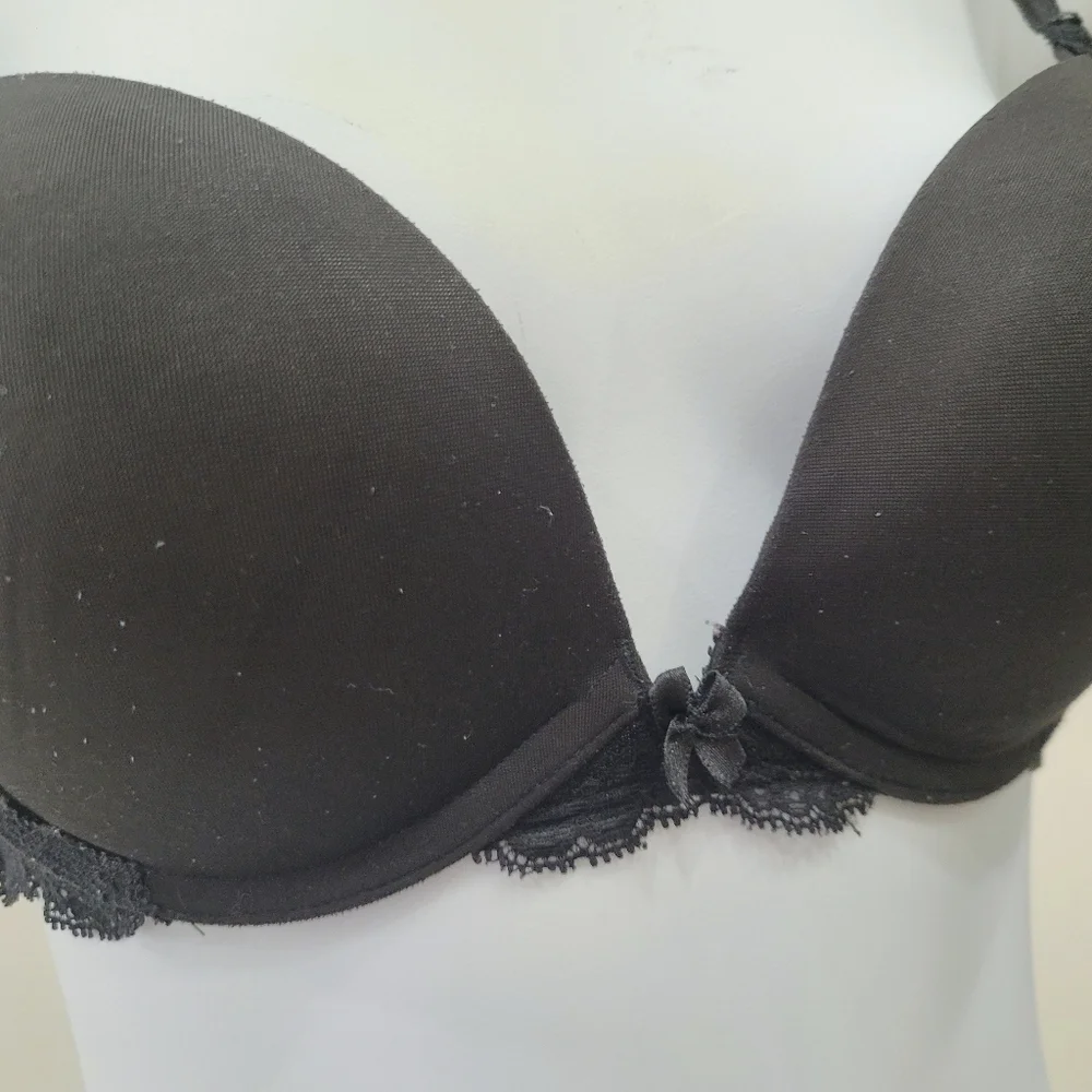 Victoria's Secret Dream Angels Push Up Black Lace Bra Size: 34C - Picture 3 of 10